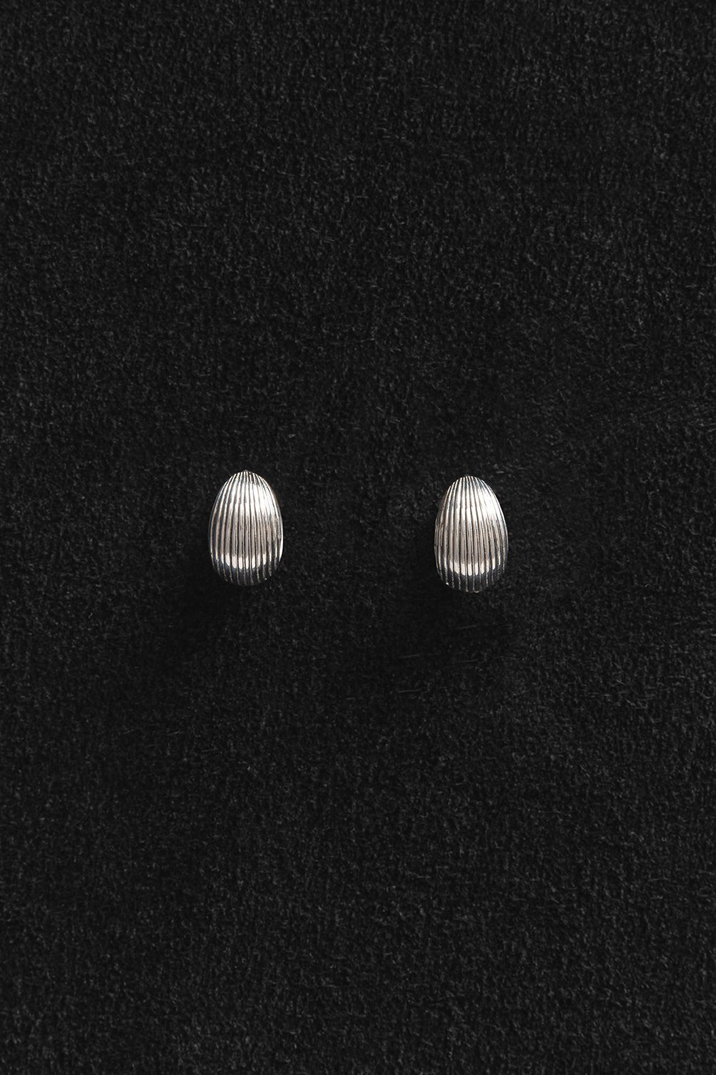 Reversible Hinged Hoops